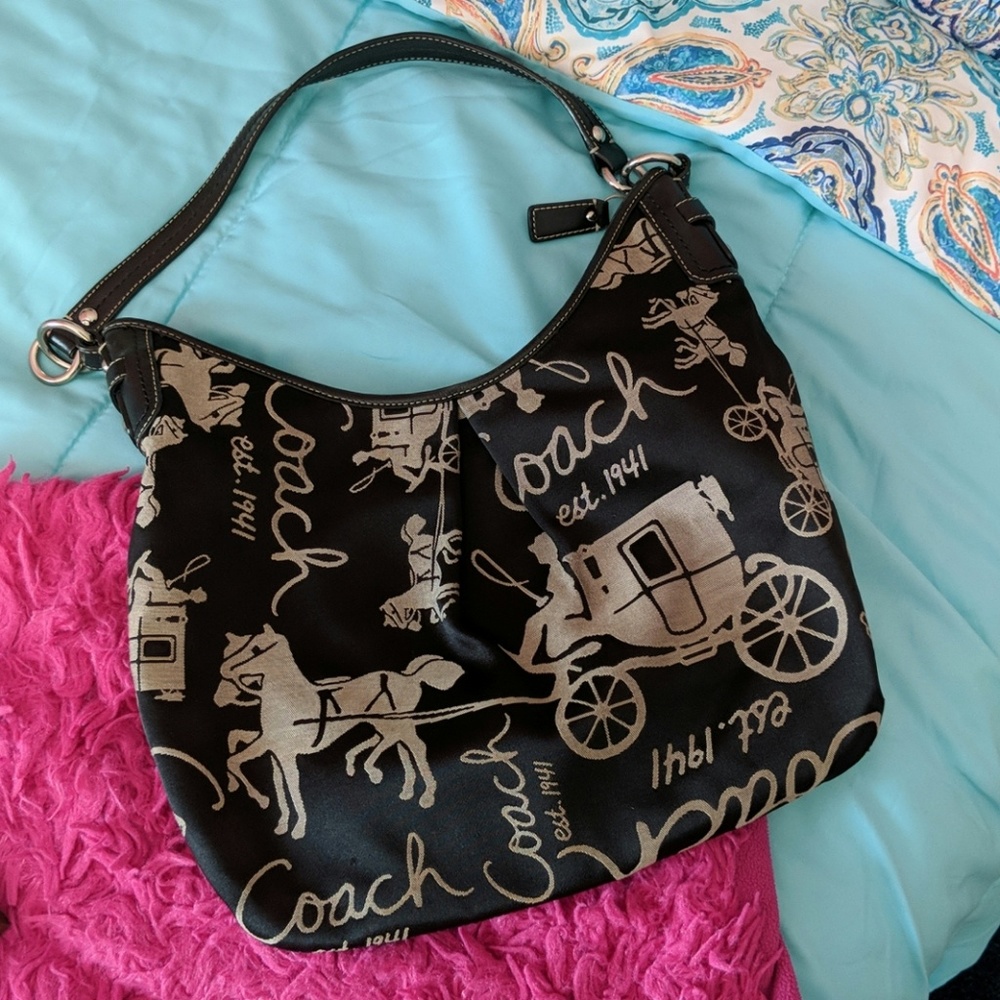 *FLASH SALE! Horse and Carriage Coach Bag